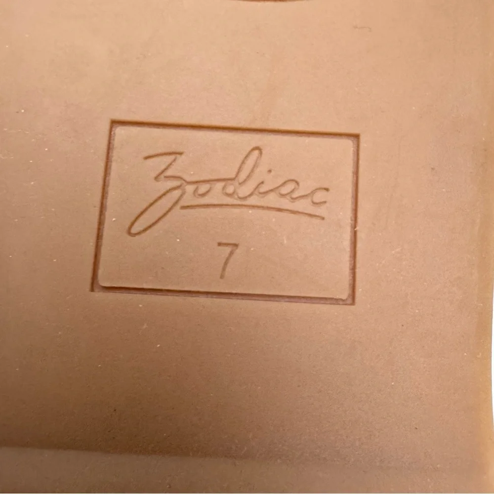 Zodiac chic tweed